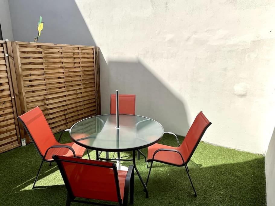 Appartement Avec Exterieur Loos Exterior photo